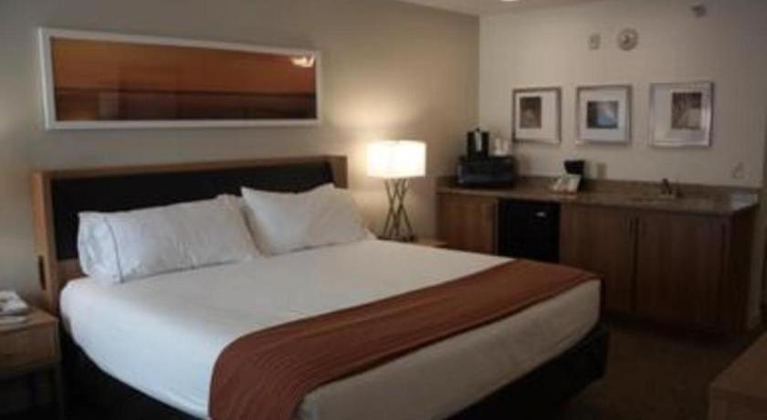 Holiday Inn Express Munising-Lakeview Hotel By Ihg Eksteriør billede