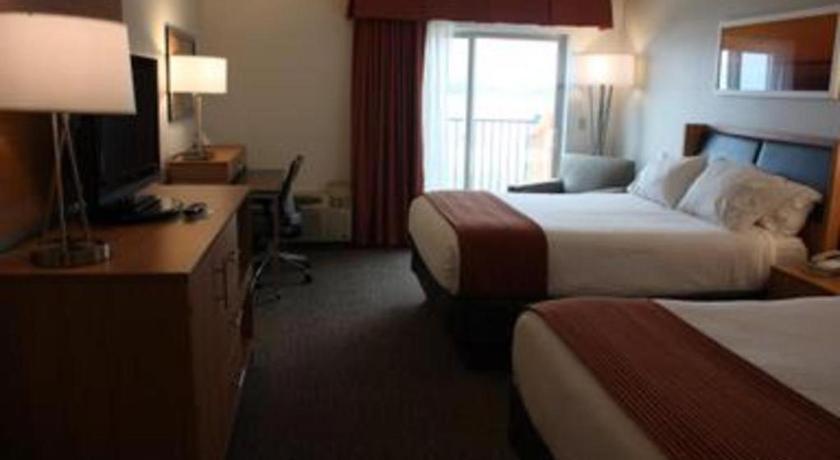 Holiday Inn Express Munising-Lakeview Hotel By Ihg Eksteriør billede
