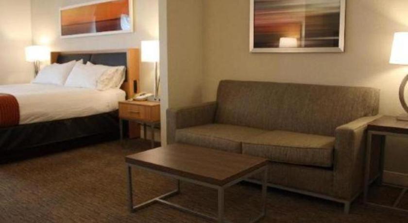 Holiday Inn Express Munising-Lakeview Hotel By Ihg Eksteriør billede
