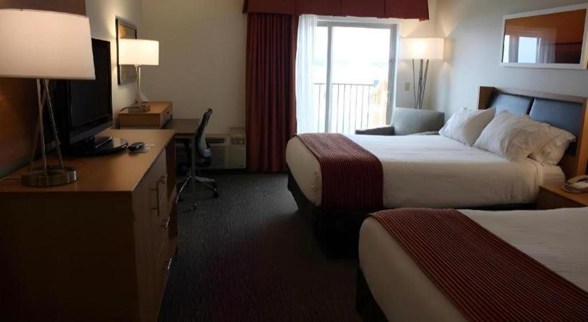 Holiday Inn Express Munising-Lakeview Hotel By Ihg Eksteriør billede